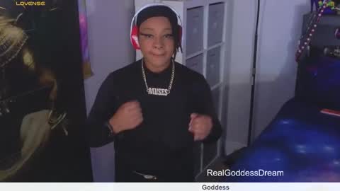 realgoddessdream online show from April 17, 9:29 pm