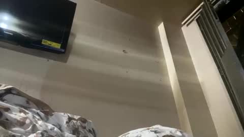 Snapshot of reallife1993 chatting on November 19, 8:03 am reallife1993 online show from November 19, 8:03 am