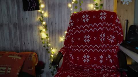 Snapshot of realmiagold chatting on December 25, 4:22 am IG realmiagold online show from December 25, 4:22 am