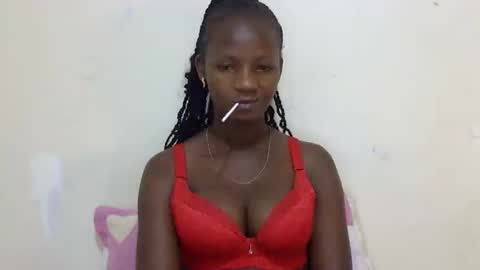 queen online show from March 7, 5:06 pm