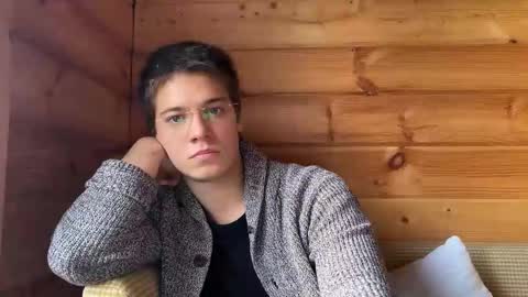 AliceEve online show from October 12, 1:43 pm