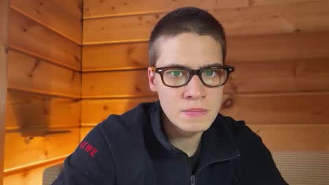 AliceEve online show from December 15, 9:35 am