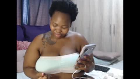 REAL1SWEETHEART online show from January 7, 8:06 am