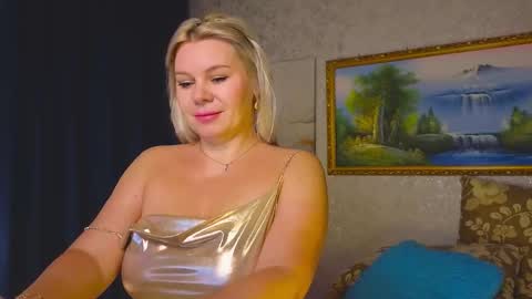 Im a little sick. Ill be back soon. online show from November 14, 12:04 pm