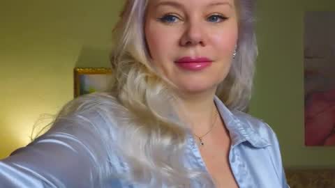 Im a little sick. Ill be back soon. online show from March 1, 2:19 pm