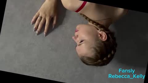 Snapshot of rebecca_____ chatting on October 27, 1:53 am rebecca_____ online show from October 27, 1:53 am