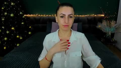 Snapshot of rebecca_diamonds chatting on January 3, 6:11 am rebecca_diamonds online show from January 3, 6:11 am