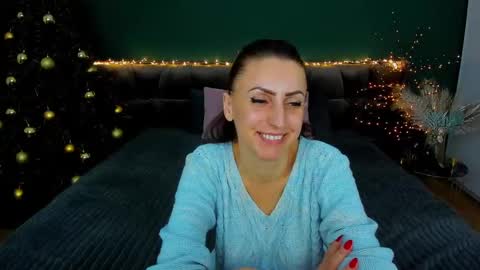 Snapshot of rebecca_diamonds chatting on January 4, 4:00 pm rebecca_diamonds online show from January 4, 4:00 pm