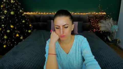 Snapshot of rebecca_diamonds chatting on January 6, 12:57 pm rebecca_diamonds online show from January 6, 12:57 pm