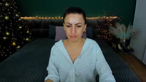 Snapshot of rebecca_diamonds chatting on January 8, 5:59 am rebecca_diamonds online show from January 8, 5:59 am