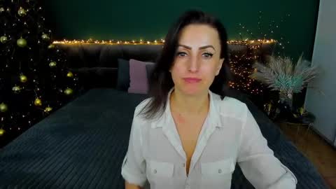 Snapshot of rebecca_diamonds chatting on January 9, 9:27 am rebecca_diamonds online show from January 9, 9:27 am