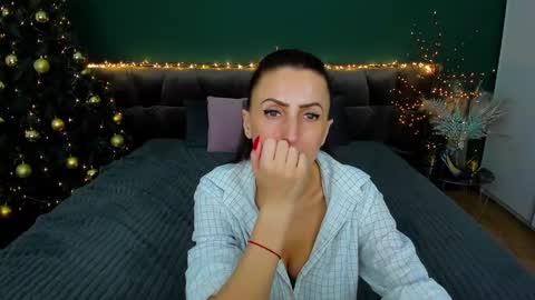 Snapshot of rebecca_diamonds chatting on January 16, 12:20 pm rebecca_diamonds online show from January 16, 12:20 pm