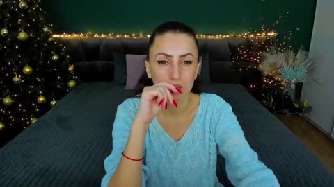 Snapshot of rebecca_diamonds chatting on January 19, 6:42 am rebecca_diamonds online show from January 19, 6:42 am