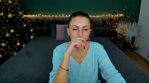 Snapshot of rebecca_diamonds chatting on January 19, 9:44 am rebecca_diamonds online show from January 19, 9:44 am