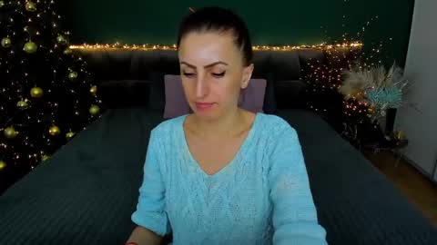 Snapshot of rebecca_diamonds chatting on January 19, 3:53 pm rebecca_diamonds online show from January 19, 3:53 pm