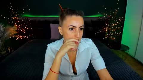 Snapshot of rebecca_diamonds chatting on September 29, 5:34 am rebecca_diamonds online show from September 29, 5:34 am
