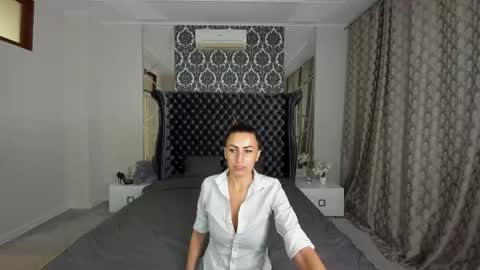 Snapshot of rebecca_diamonds chatting on October 6, 5:27 am rebecca_diamonds online show from October 6, 5:27 am