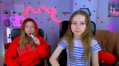 rebecca_smile_ online show from May 29, 6:00 am