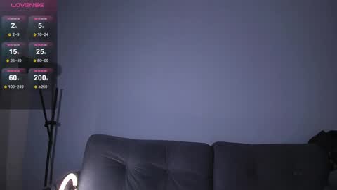 Alan online show from February 12, 8:37 pm