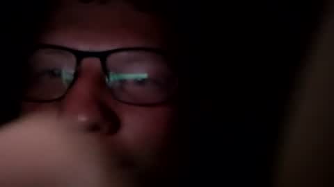 Snapshot of red454games454 chatting on December 3, 9:22 am zsax horny online show from December 3, 9:22 am