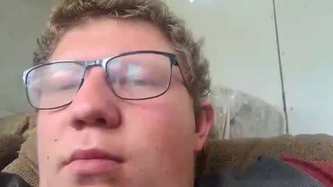 Snapshot of red454games454 chatting on December 7, 1:25 am zsax horny online show from December 7, 1:25 am