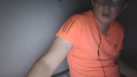 Snapshot of red454games454 chatting on December 14, 9:18 am zsax horny online show from December 14, 9:18 am