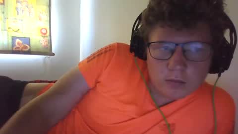 Snapshot of red454games454 chatting on January 12, 2:45 am zsax horny online show from January 12, 2:45 am