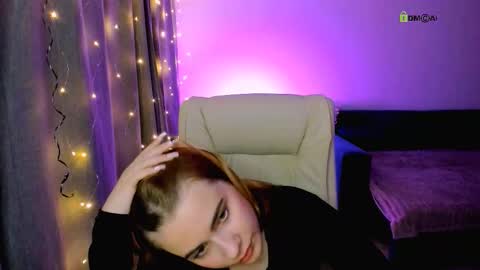 Snapshot of red__dizzy chatting on November 20, 9:58 pm red__dizzy online show from November 20, 9:58 pm