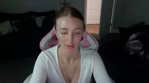 Red -  online show from March 11, 12:22 pm