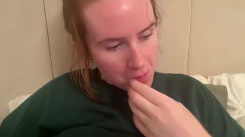 Snapshot of red_head_rosie_69 chatting on September 16, 7:04 pm Rosie online show from September 16, 7:04 pm