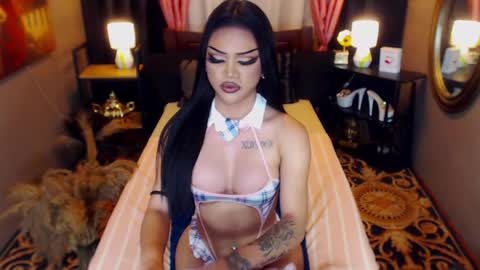 Snapshot of red_ivyy chatting on May 24, 3:33 am AsianRedivy online show from May 24, 3:33 am