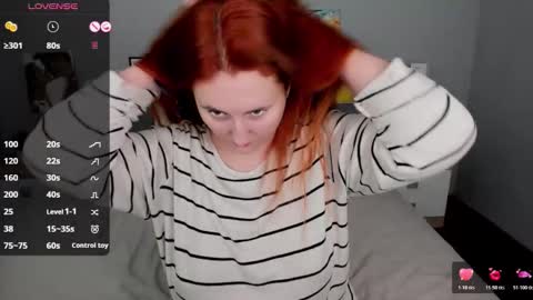 Lessy Fox online show from March 15, 5:08 pm