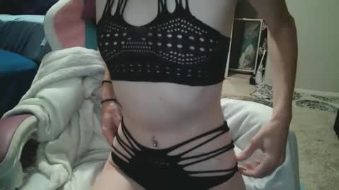 Red online show from November 24, 6:07 pm