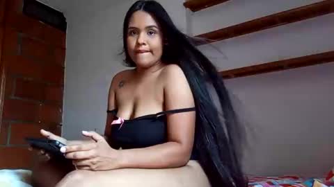 Snapshot of red_velvet0203 chatting on October 28, 4:09 pm red velvet0203 online show from October 28, 4:09 pm