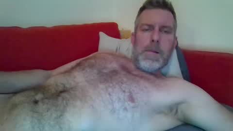 Snapshot of redandbluecloud chatting on December 22, 3:11 pm Red online show from December 22, 3:11 pm