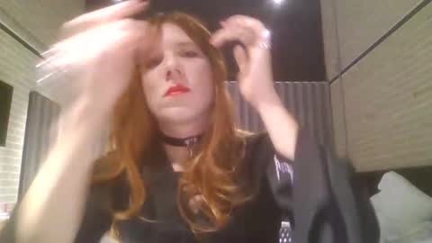 Snapshot of redbtm chatting on November 1, 1:51 am redbtm online show from November 1, 1:51 am