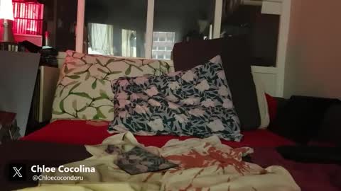 redchloey online show from May 8, 6:13 pm