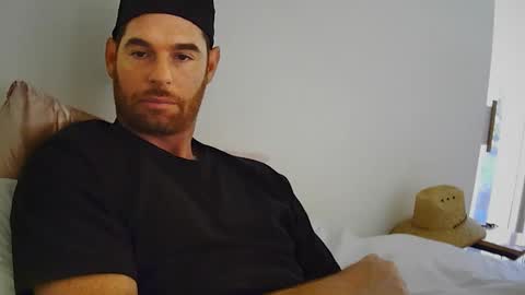 reddead7100 online show from April 11, 7:29 pm