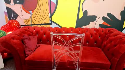 Lily online show from February 19, 7:15 am