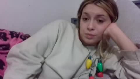 reddwaxx online show from December 15, 4:33 pm