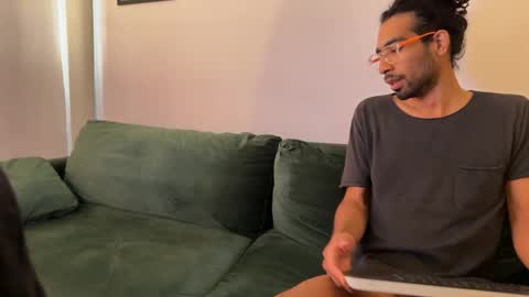 redfloweer online show from March 30, 12:28 pm