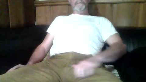 redfox60010 online show from April 19, 9:39 pm