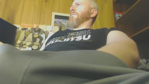 theredhead4fun online show from December 2, 2:09 am