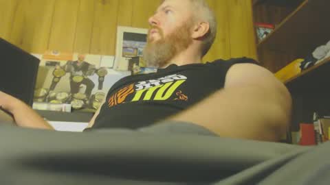 theredhead4fun online show from February 19, 4:34 am