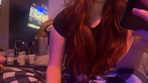 Redhead and BigPeenar online show from March 8, 1:36 am