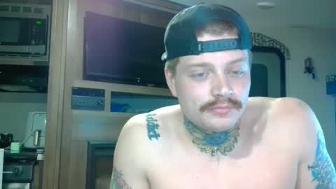 Snapshot of redinthebed chatting on December 10, 1:00 am InkedGinger online show from December 10, 1:00 am