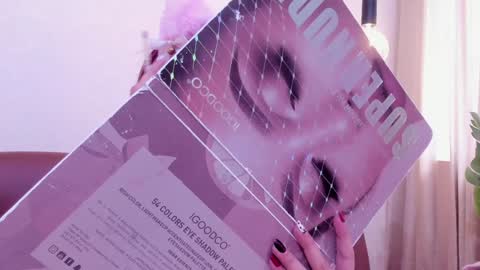 Meloddy online show from February 2, 7:25 pm