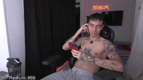 Red online show from July 11, 6:54 pm