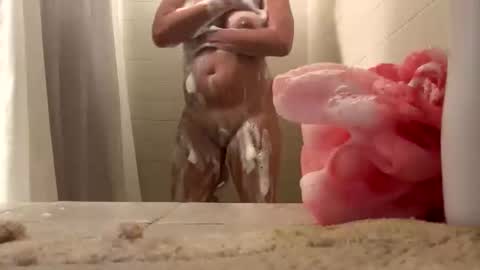 Snapshot of reds_riding_you chatting on October 7, 2:42 am Red online show from October 7, 2:42 am