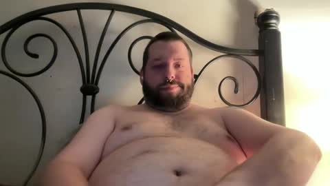 Snapshot of redsman1992 chatting on December 26, 10:05 am marlboroboy online show from December 26, 10:05 am